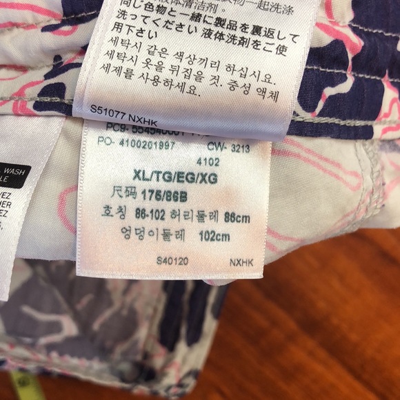 Levi’s Cotton Button Drawstring Velcro Shorts - Picture 14 of 14